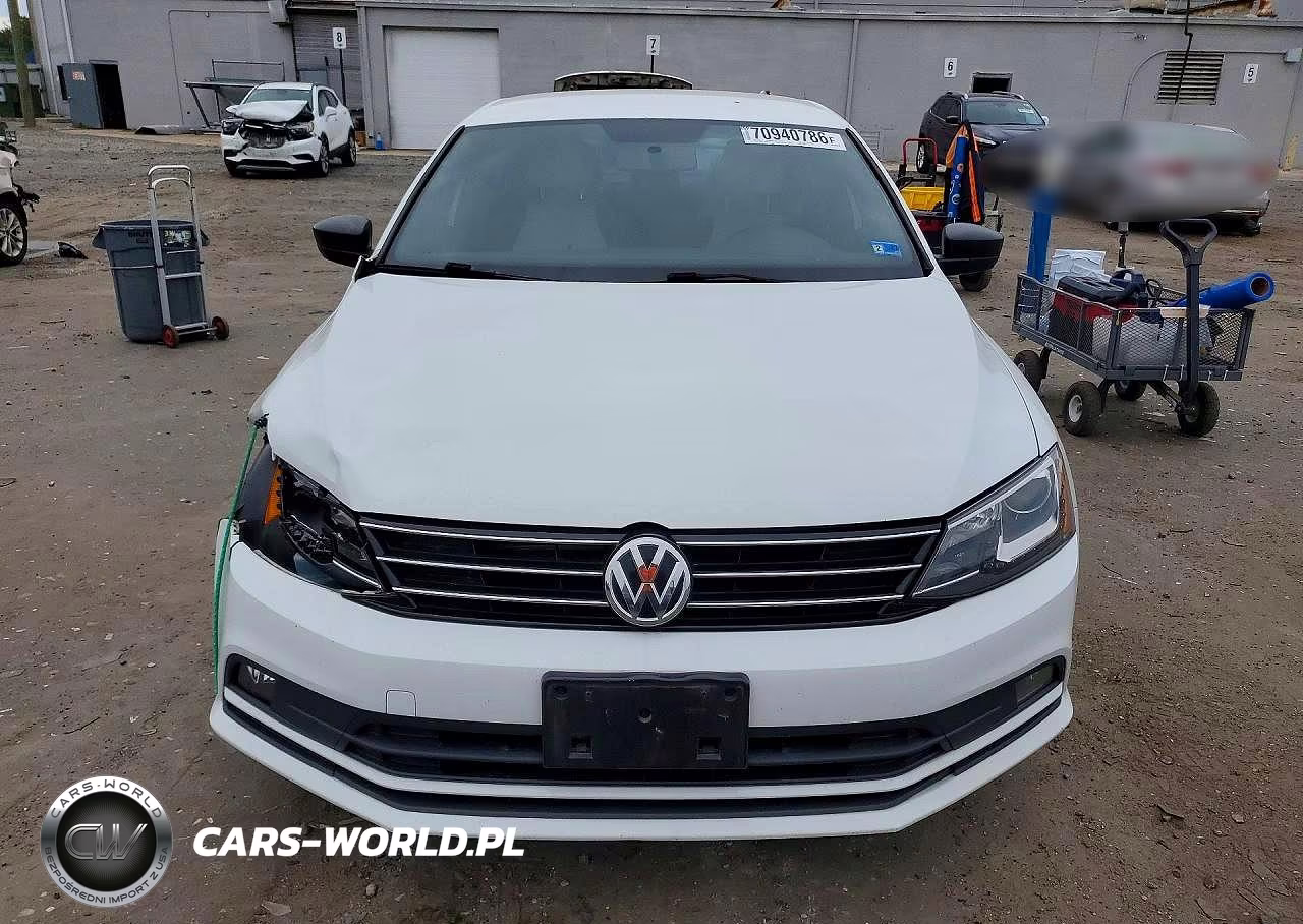 2017 Volkswagen Jetta Sport VIN:3VWD17AJ1HM307973 - 5
