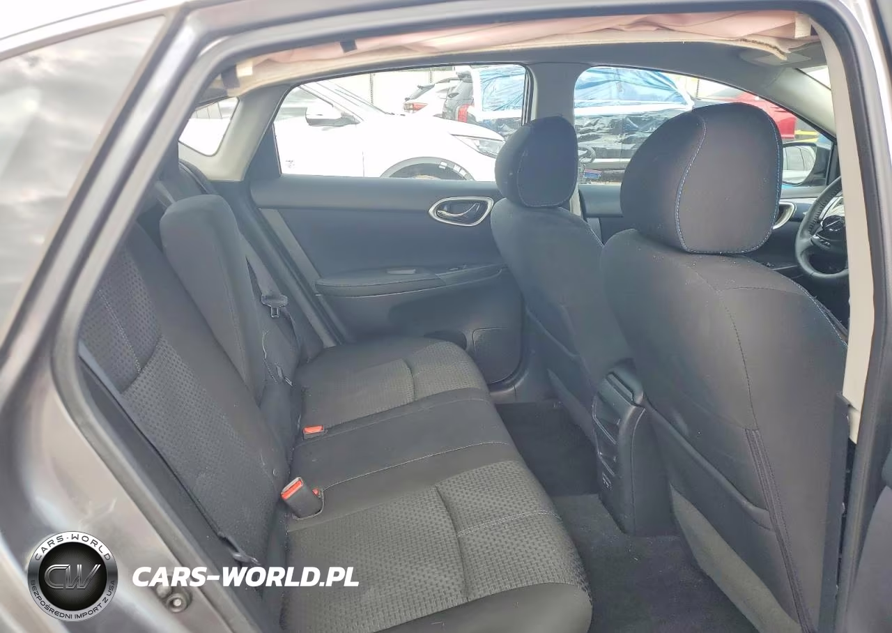 2018 Nissan Sentra Sr VIN:3N1AB7AP5JY253599 - 10
