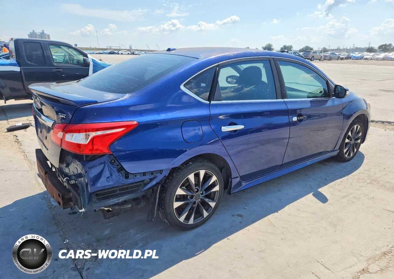 2017 Nissan Sentra Sr VIN:3N1AB7AP3HY318623 - 3