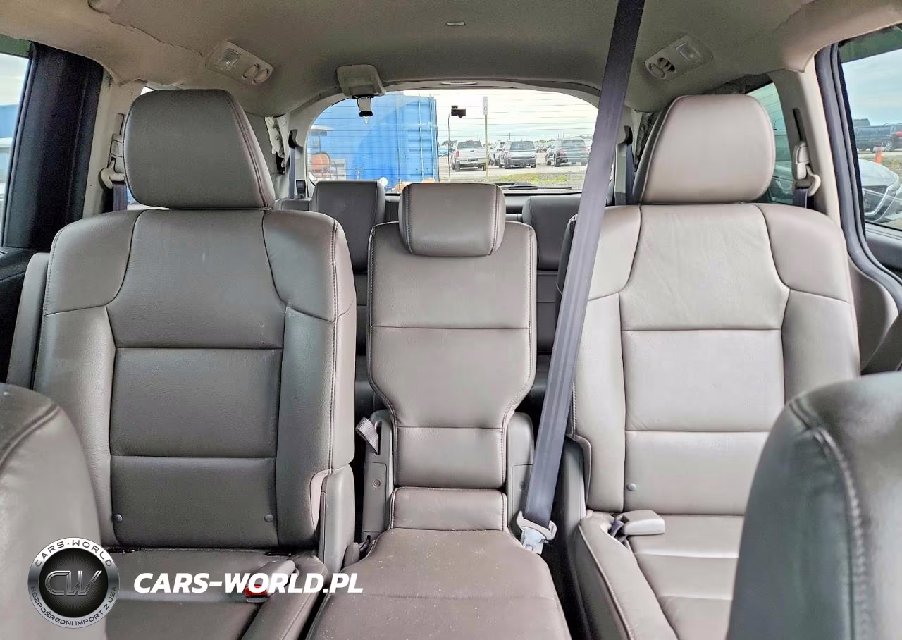 2014 Honda Odyssey Touring VIN:5FNRL5H93EB130765 - 10