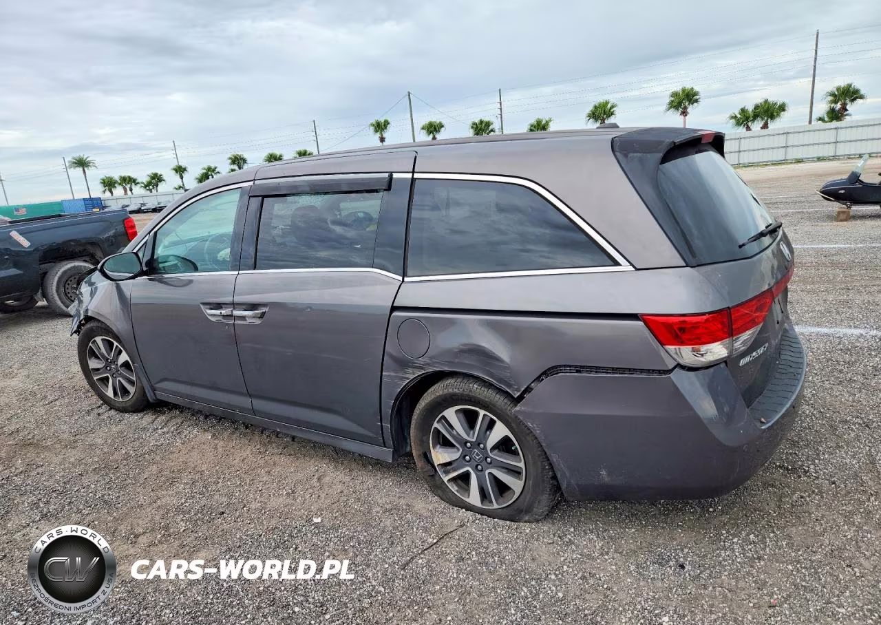 2014 Honda Odyssey Touring VIN:5FNRL5H93EB130765 - 2