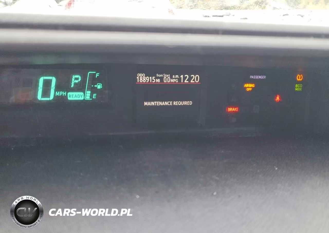 2013 Toyota Prius C One VIN:JTDKDTB37D1536241 - 9