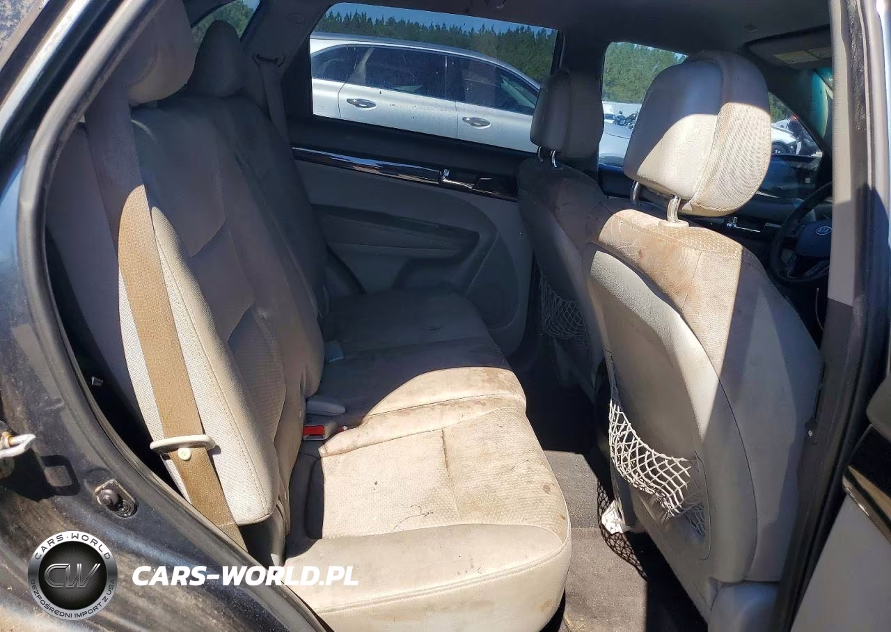 2011 Kia Sorento Lx VIN:5XYKT3A10BG023087 - 10
