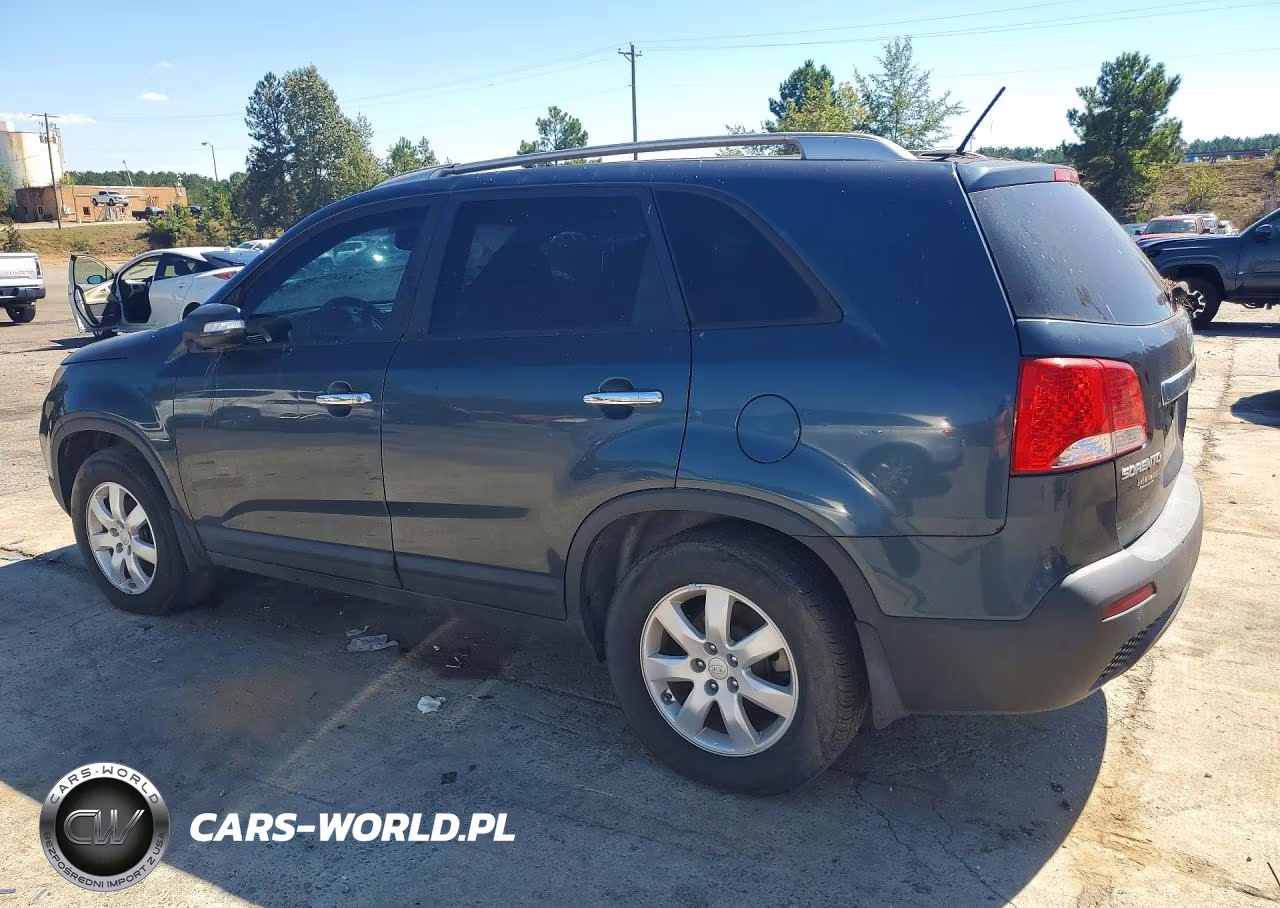 2011 Kia Sorento Lx VIN:5XYKT3A10BG023087 - 2