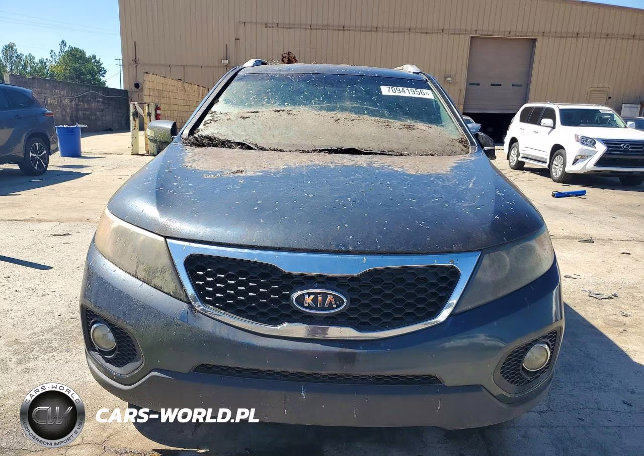 2011 Kia Sorento Lx VIN:5XYKT3A10BG023087 - 5