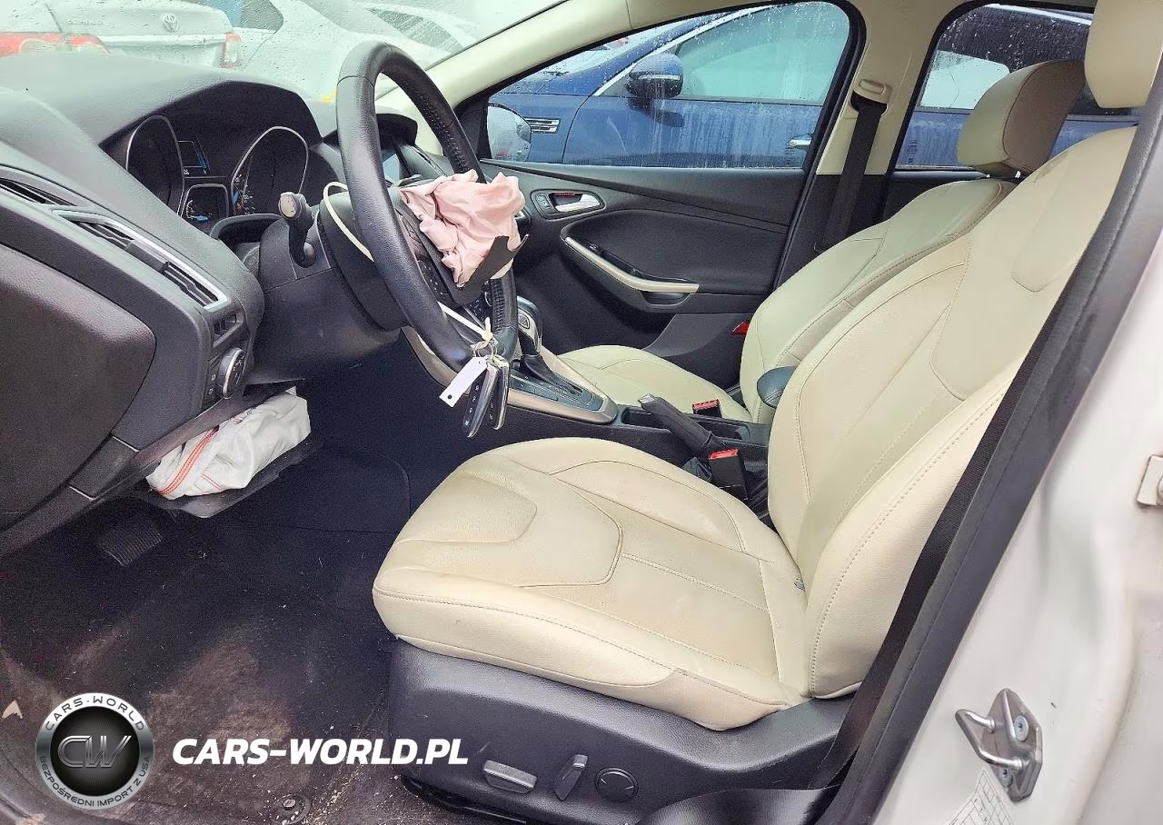 2017 Ford Focus Titanium VIN:1FADP3J24HL287857 - 7