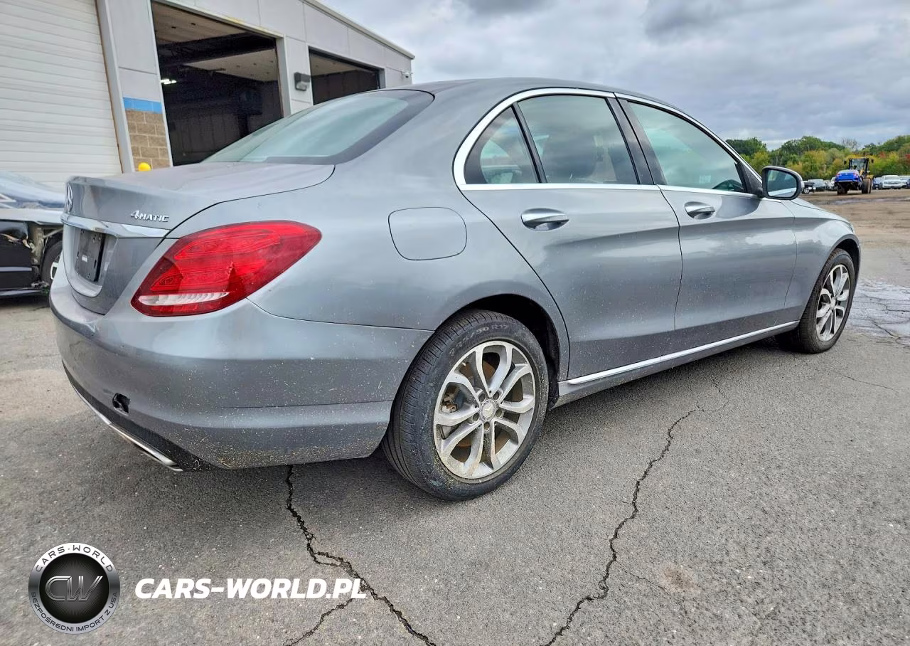 2015 Mercedes-Benz C 300 4Matic VIN:55SWF4KB9FU032470 - 3