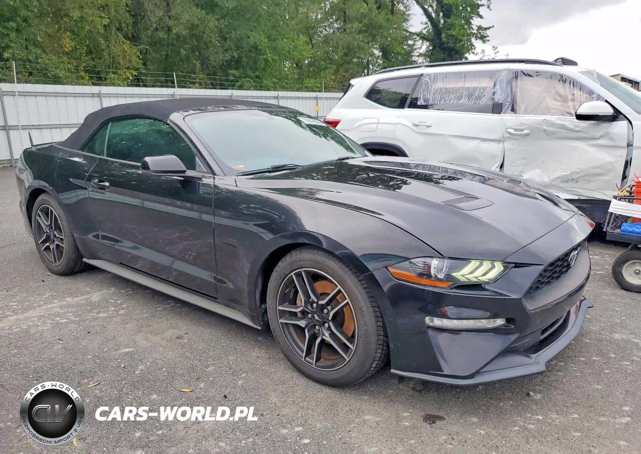 2018 Ford Mustang VIN:1FATP8UH6J5167013 - 4