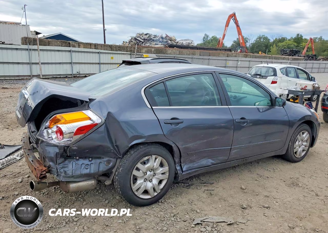 2012 Nissan Altima 2.5 VIN:1N4AL2AP9CC142181 - 3