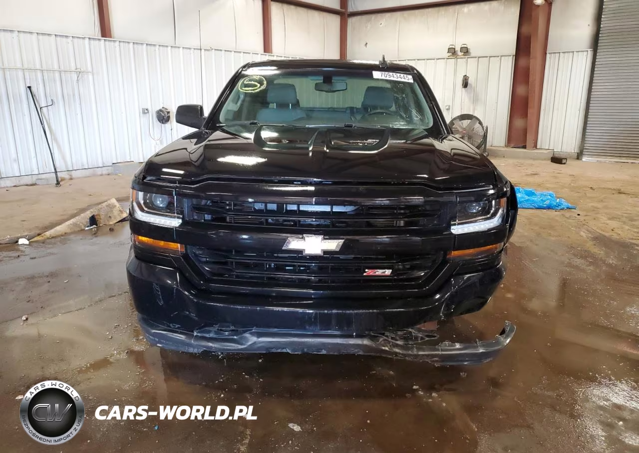 2017 Chevrolet Silverado K1500 VIN:1GCVKNEC9HZ118085 - 5