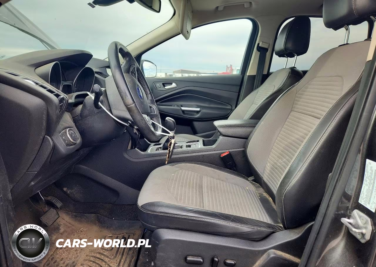 2017 Ford Escape Titanium VIN:1FMCU9J98HUC13586 - 7