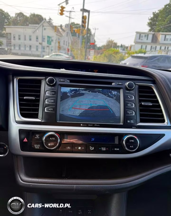 2018 Toyota Highlander Xle VIN:5TDJZRFH0JS844629 - 11