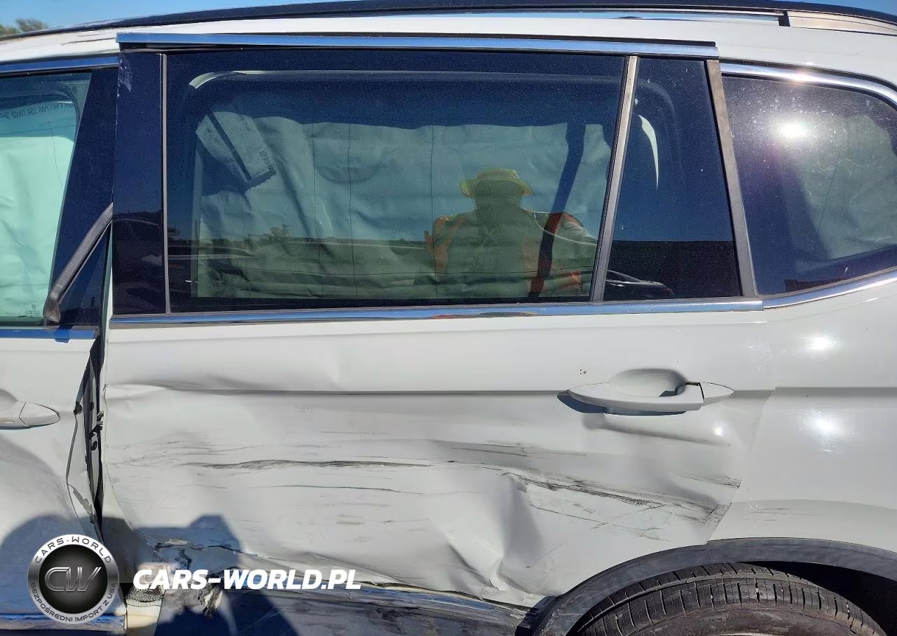2018 Volkswagen Tiguan Se VIN:3VV3B7AX0JM014279 - 10