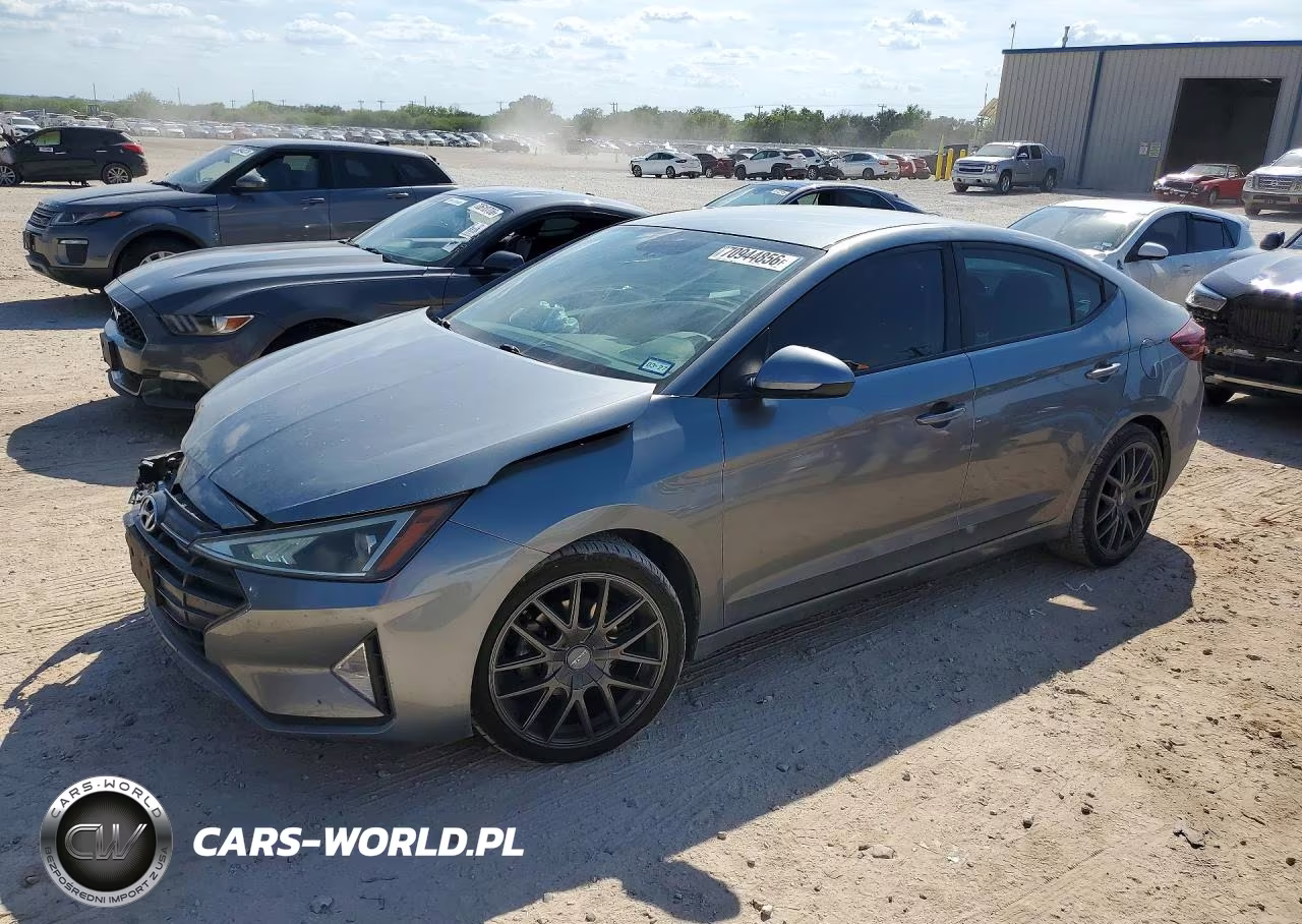 2019 Hyundai Elantra Se – zdjęcie 1 z 12