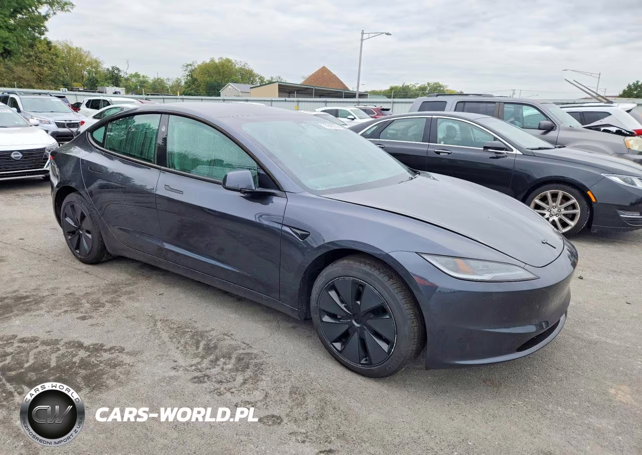 2025 Tesla Model 3 VIN:5YJ3E1EA9SF038711 - 4