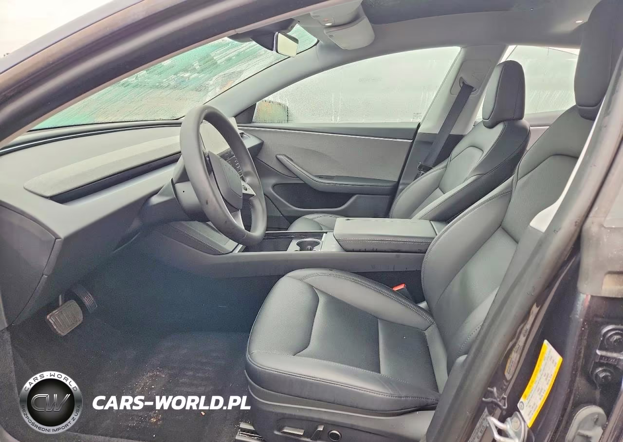2025 Tesla Model 3 VIN:5YJ3E1EA9SF038711 - 7