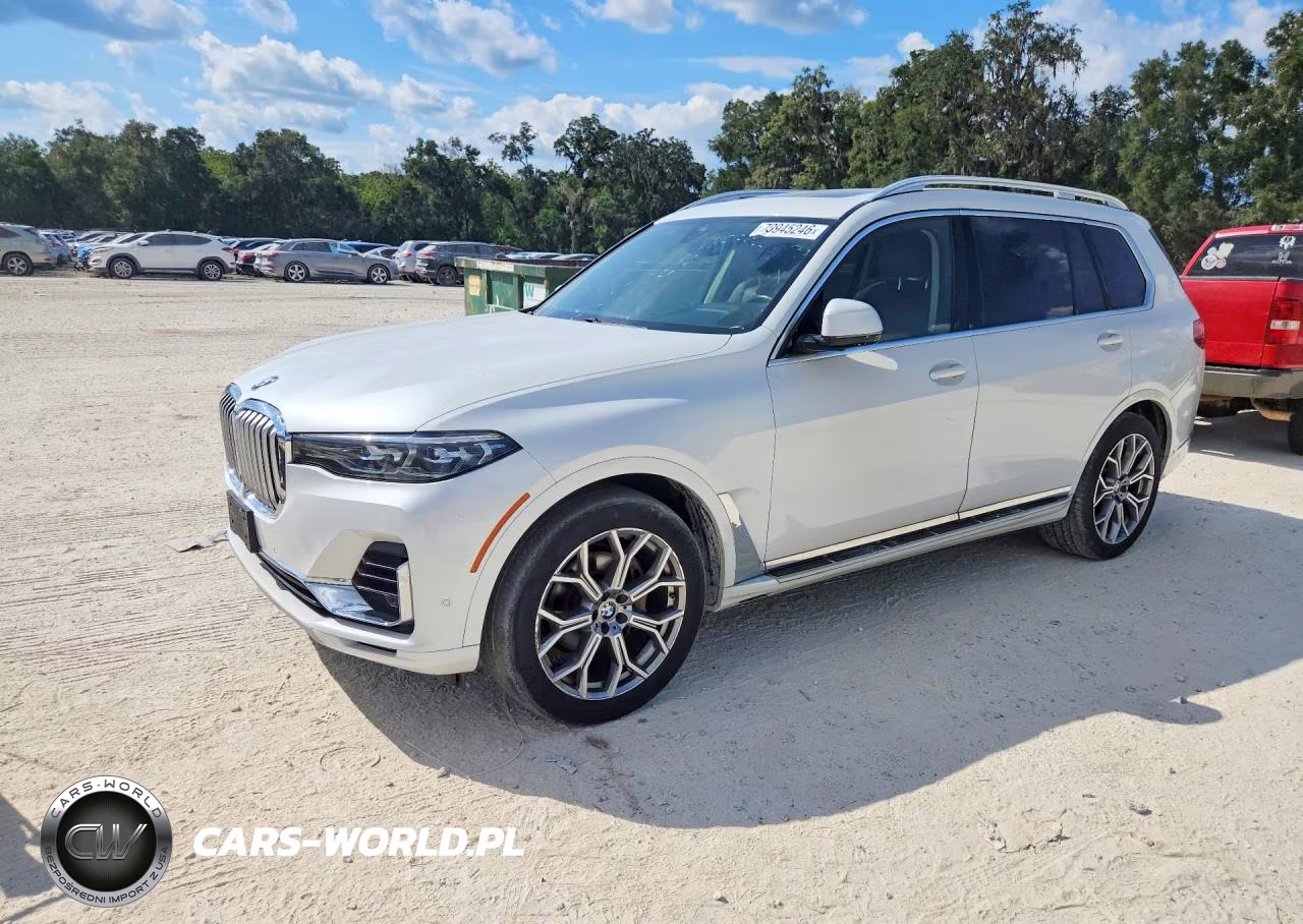 2021 BMW X7 xDrive40I – zdjęcie 1 z 13