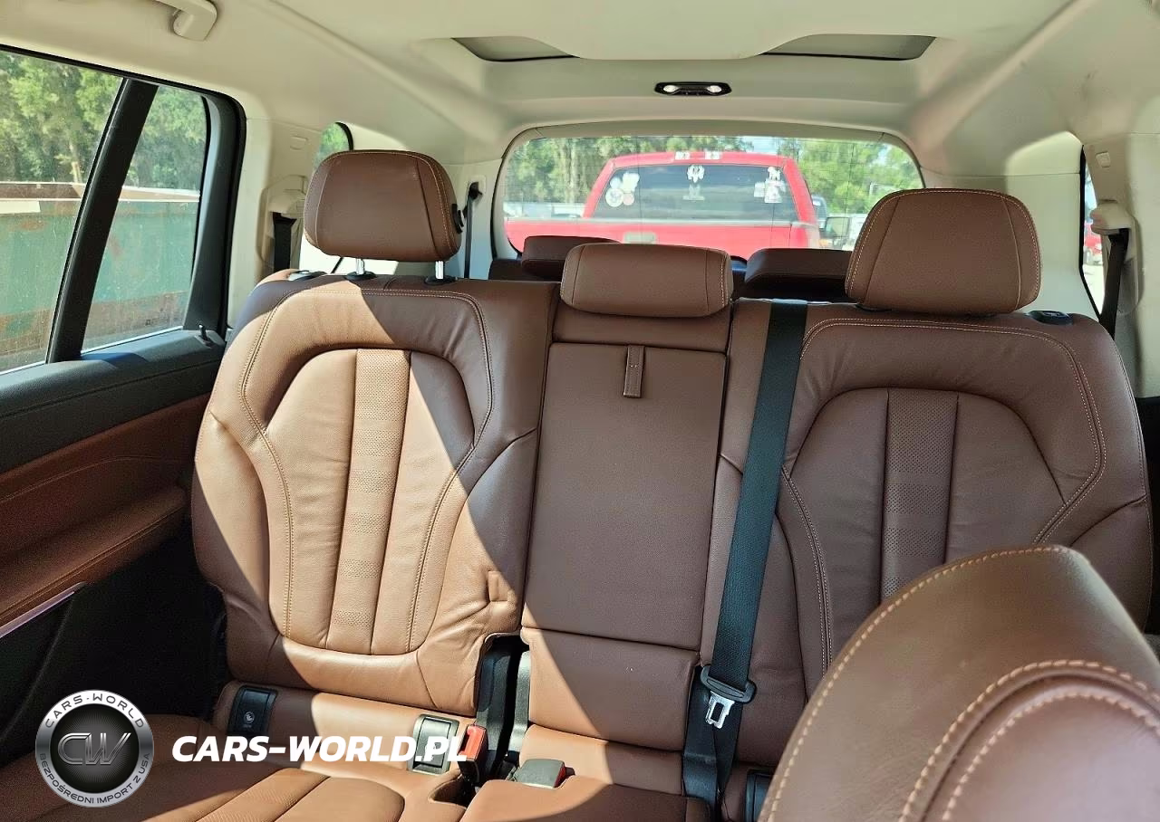 2021 BMW X7 xDrive40I VIN:5UXCW2C0XM9E83776 - 10