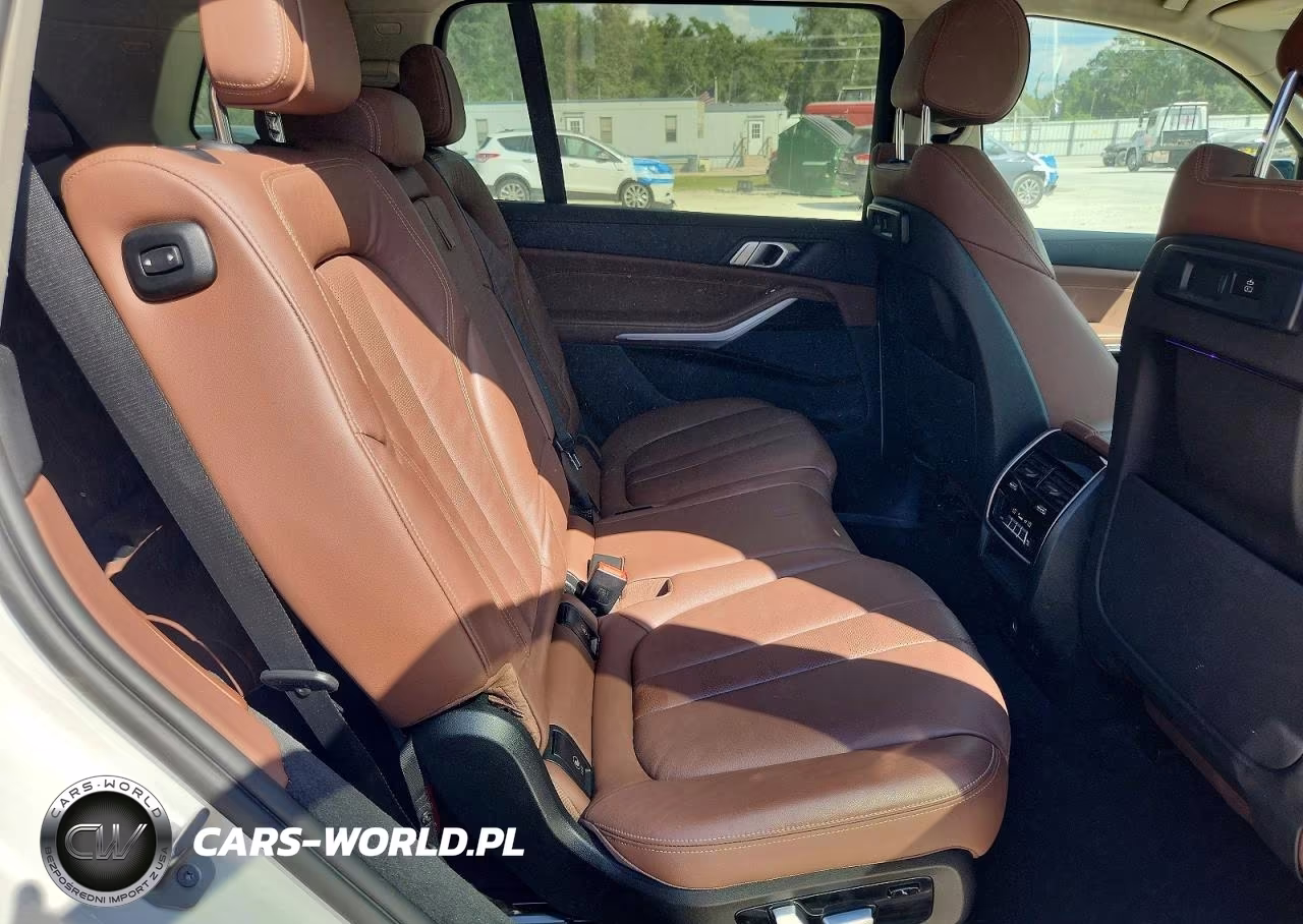 2021 BMW X7 xDrive40I VIN:5UXCW2C0XM9E83776 - 11