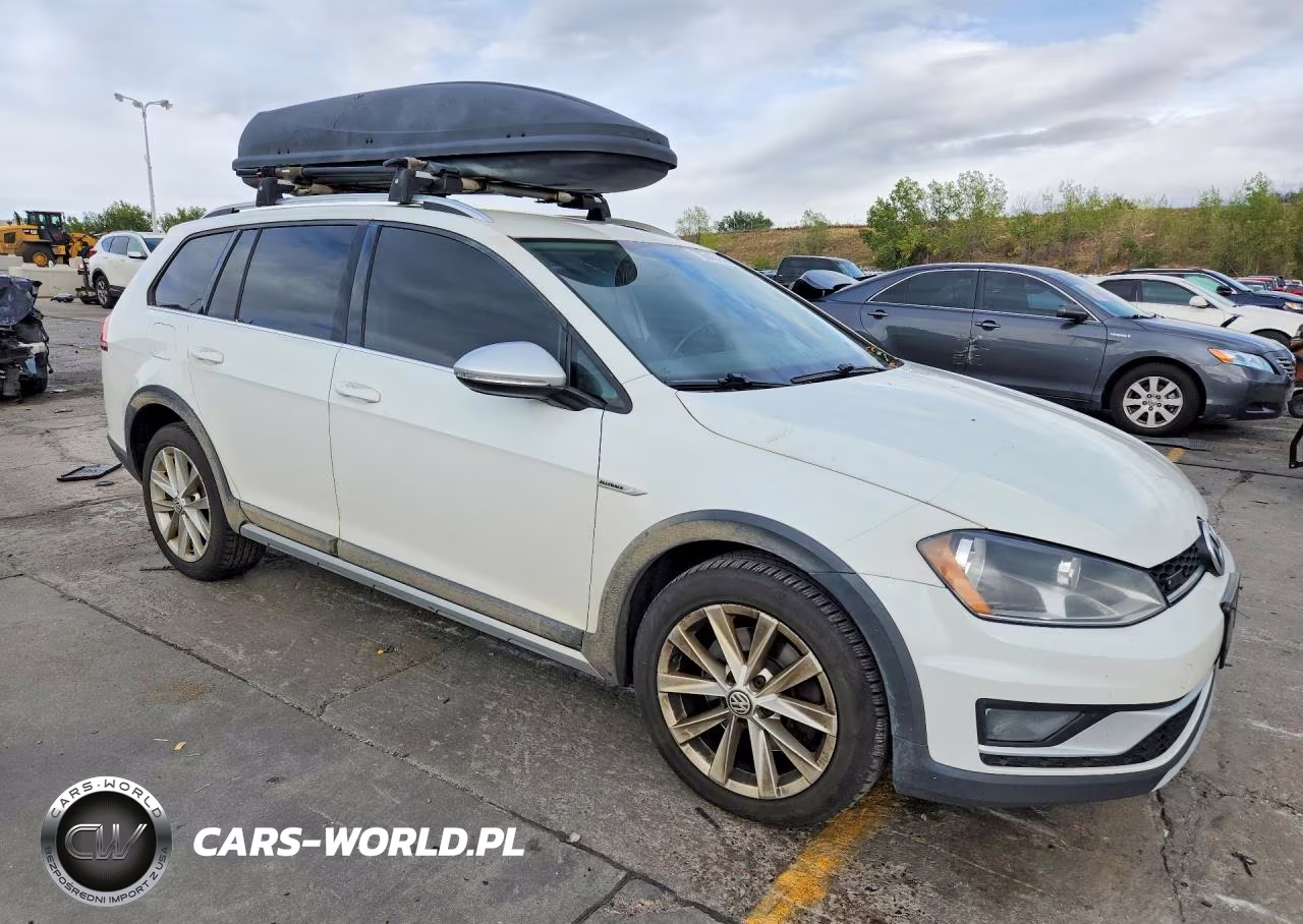 2017 Volkswagen Golf Alltrack S VIN:3VWM17AU1HM530654 - 4