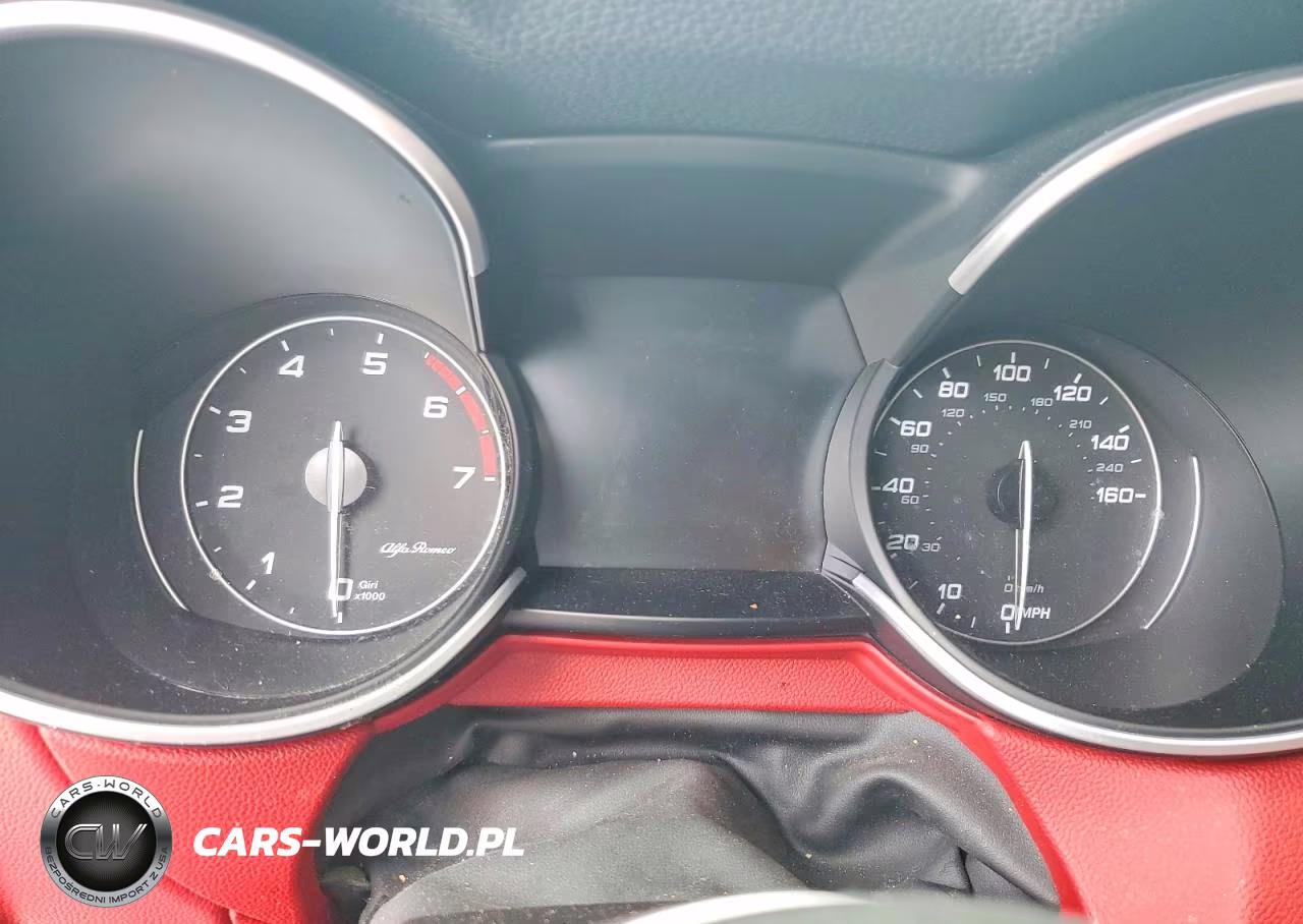 2021 Alfa Romeo Stelvio Ti VIN:ZASPAKBN7M7D03068 - 9