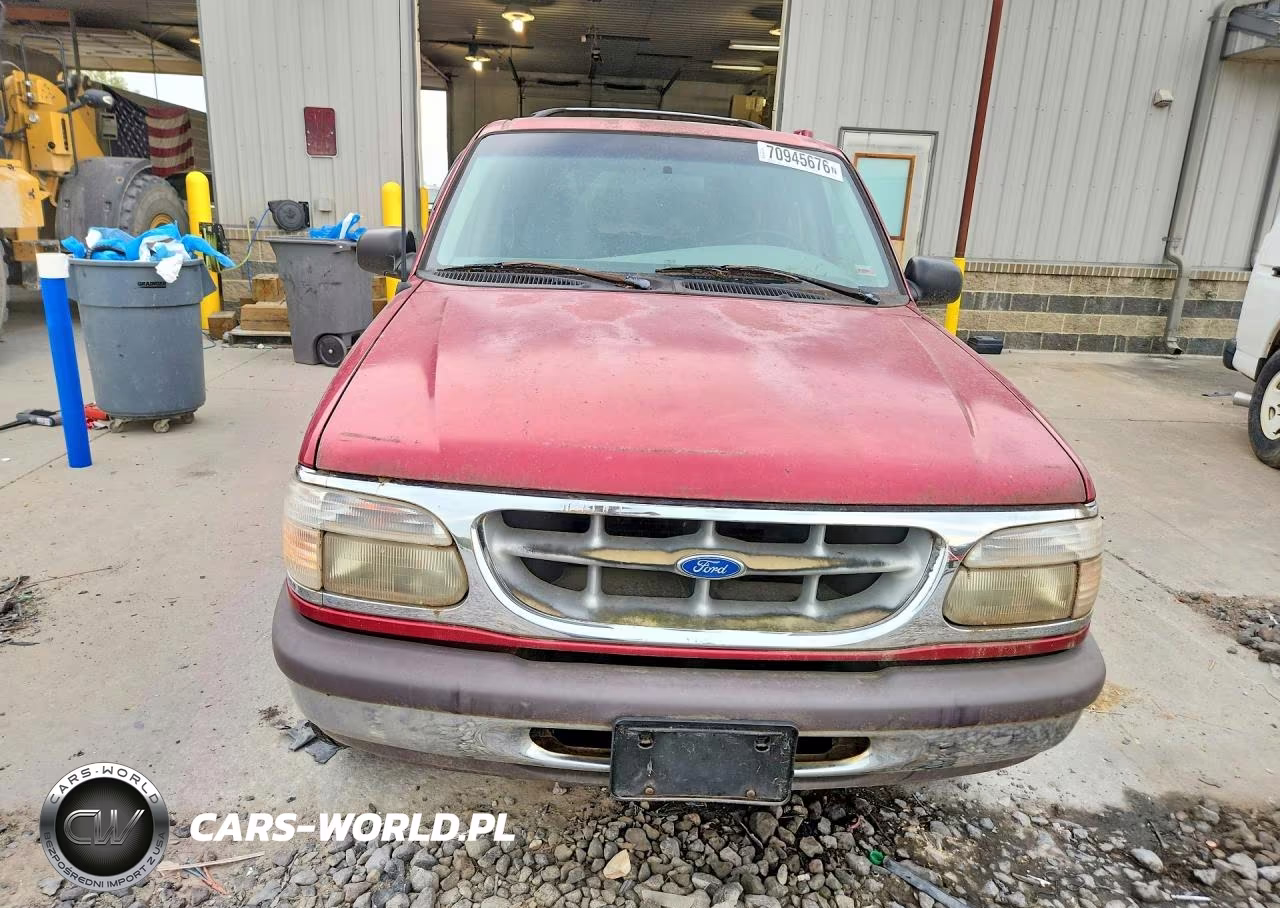 1996 Ford Explorer Xlt VIN:1FMDU34X1TZB36356 - 5