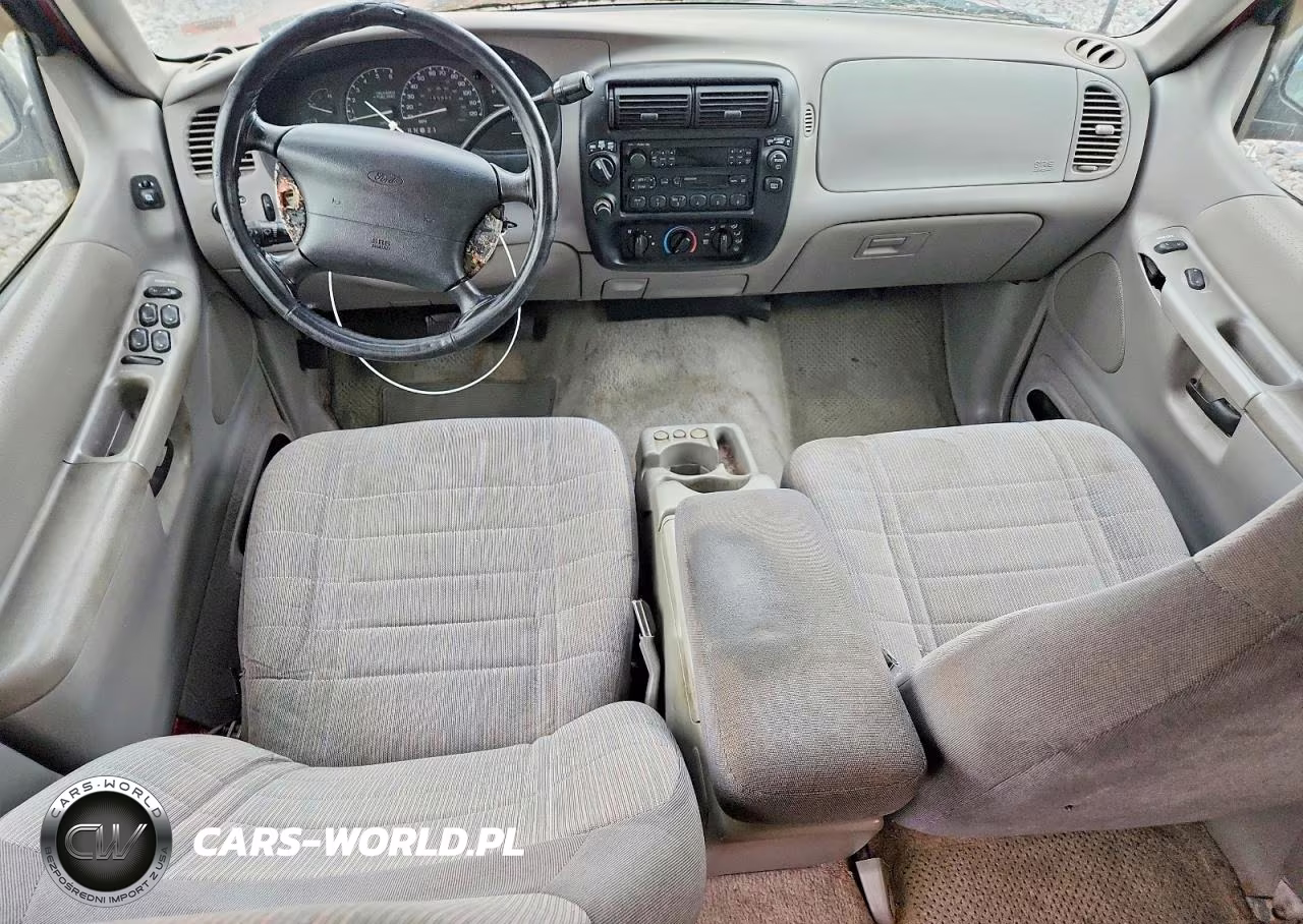 1996 Ford Explorer Xlt VIN:1FMDU34X1TZB36356 - 8