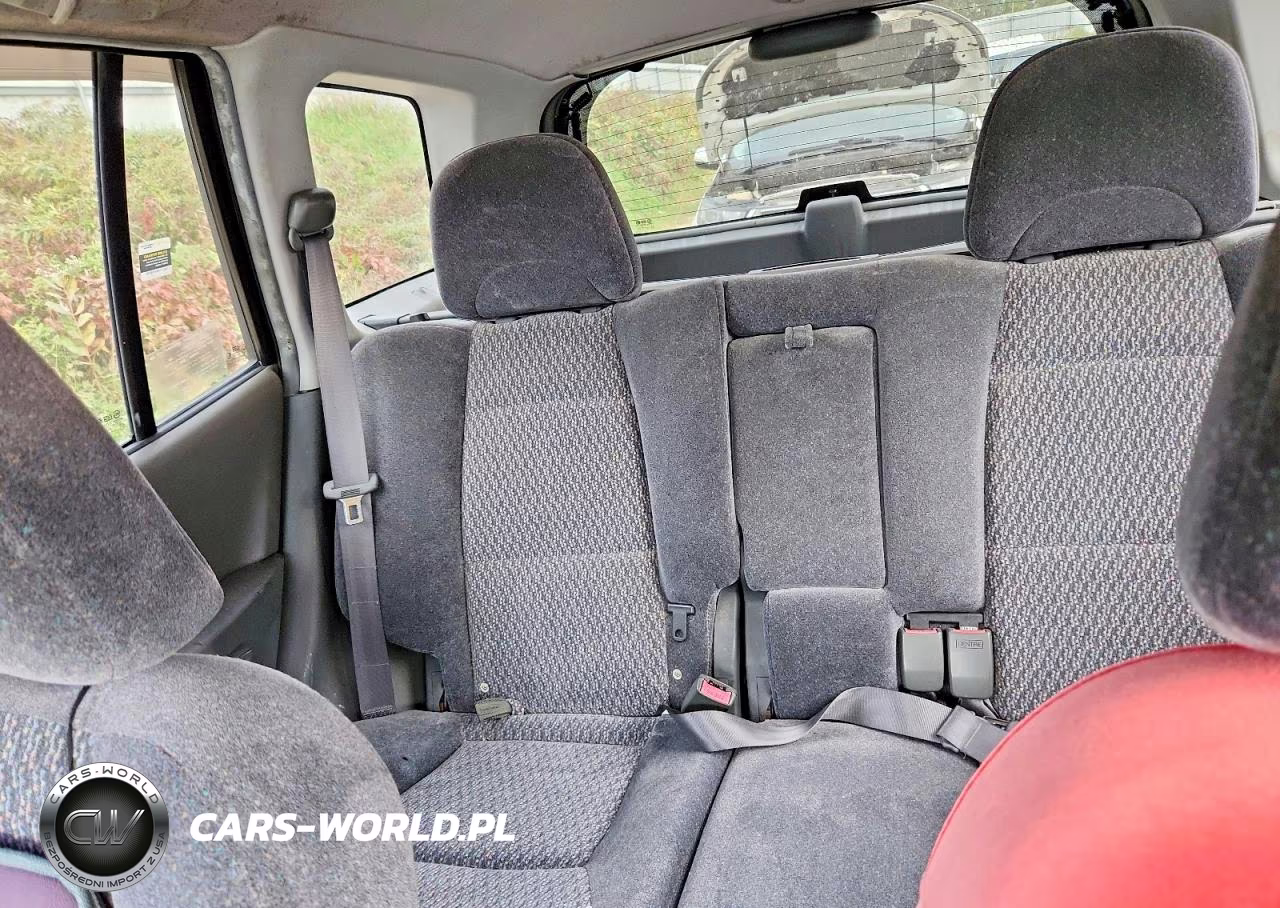2002 Hyundai Santa Fe Base VIN:KM8SB12B32U316104 - 10