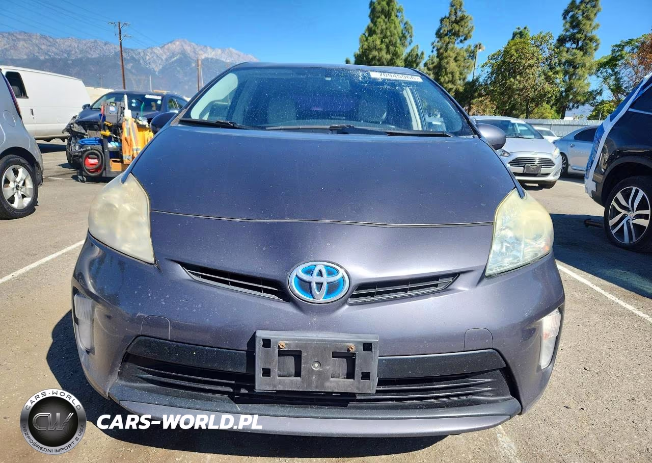 2012 Toyota Prius Four VIN:JTDKN3DU9C1614004 - 5