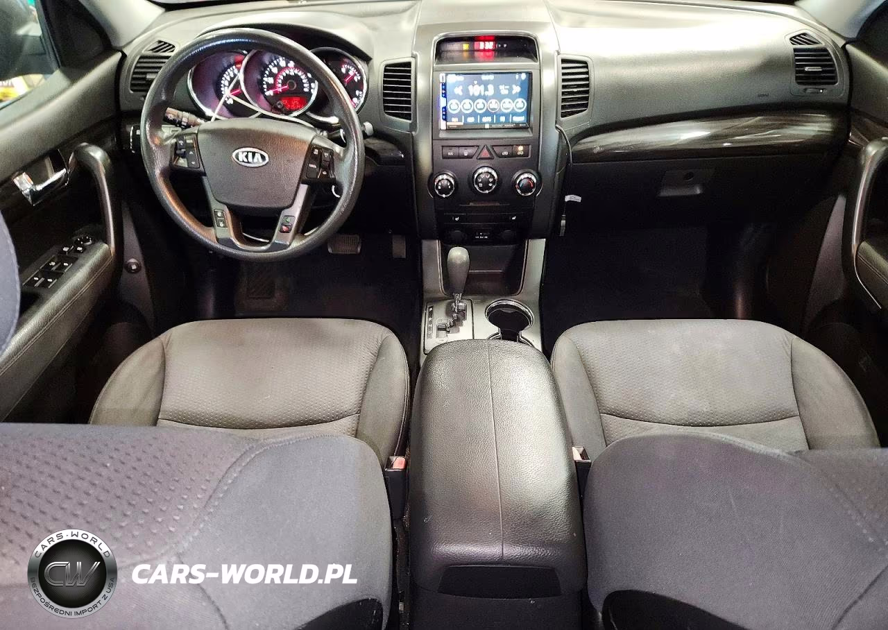 2011 Kia Sorento Lx VIN:5XYKT3A12BG067611 - 8