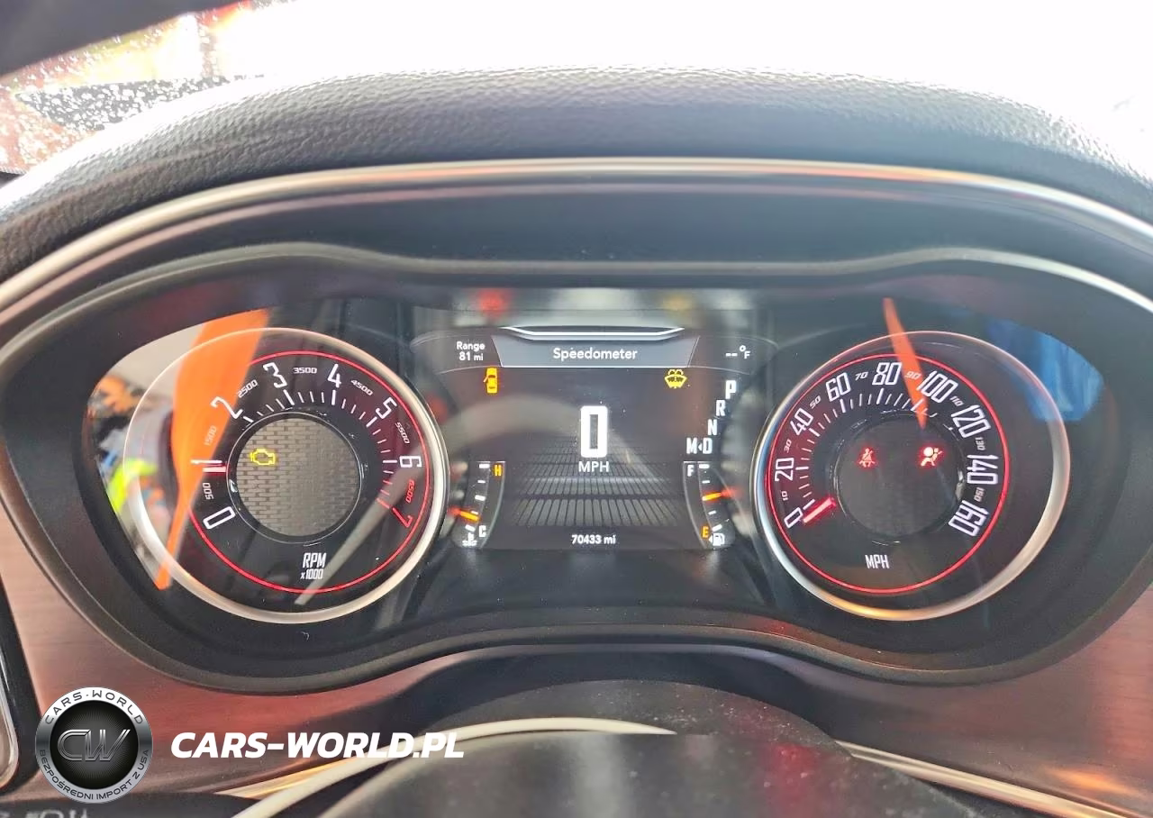2018 Dodge Challenger Sxt VIN:2C3CDZAGXJH116678 - 9