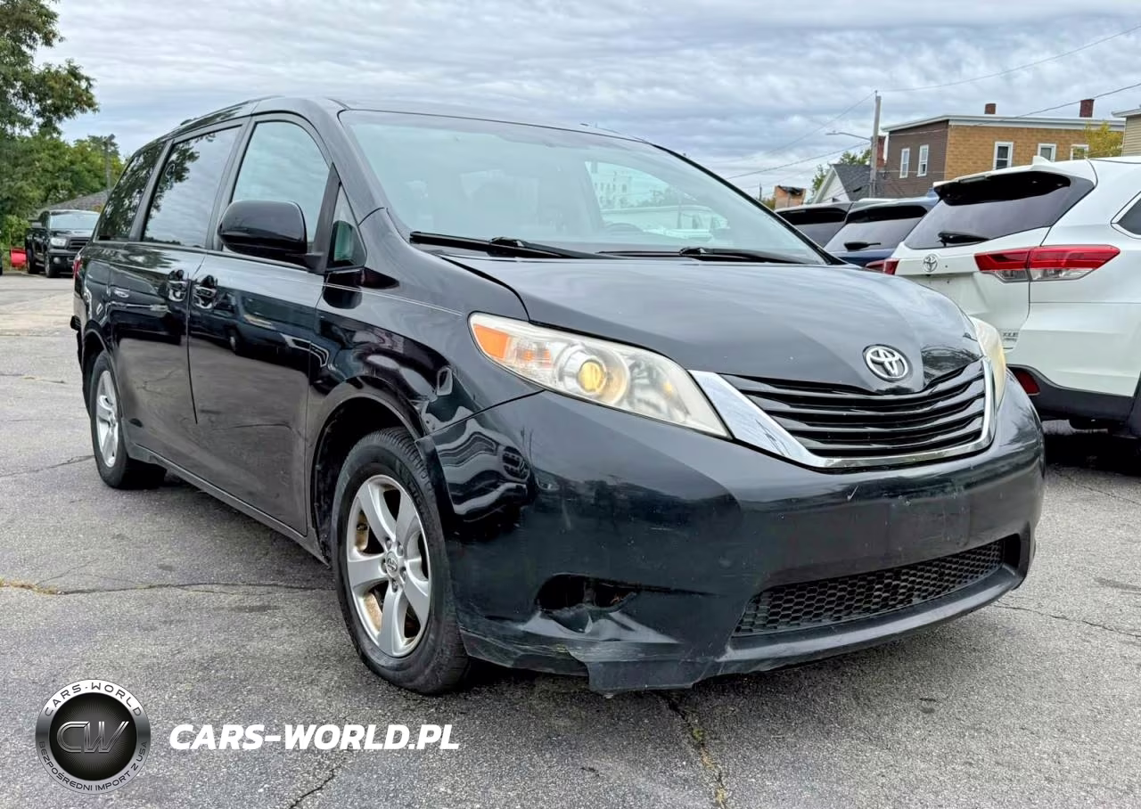 2017 Toyota Sienna Le VIN:5TDKZ3DC2HS827477 - 4