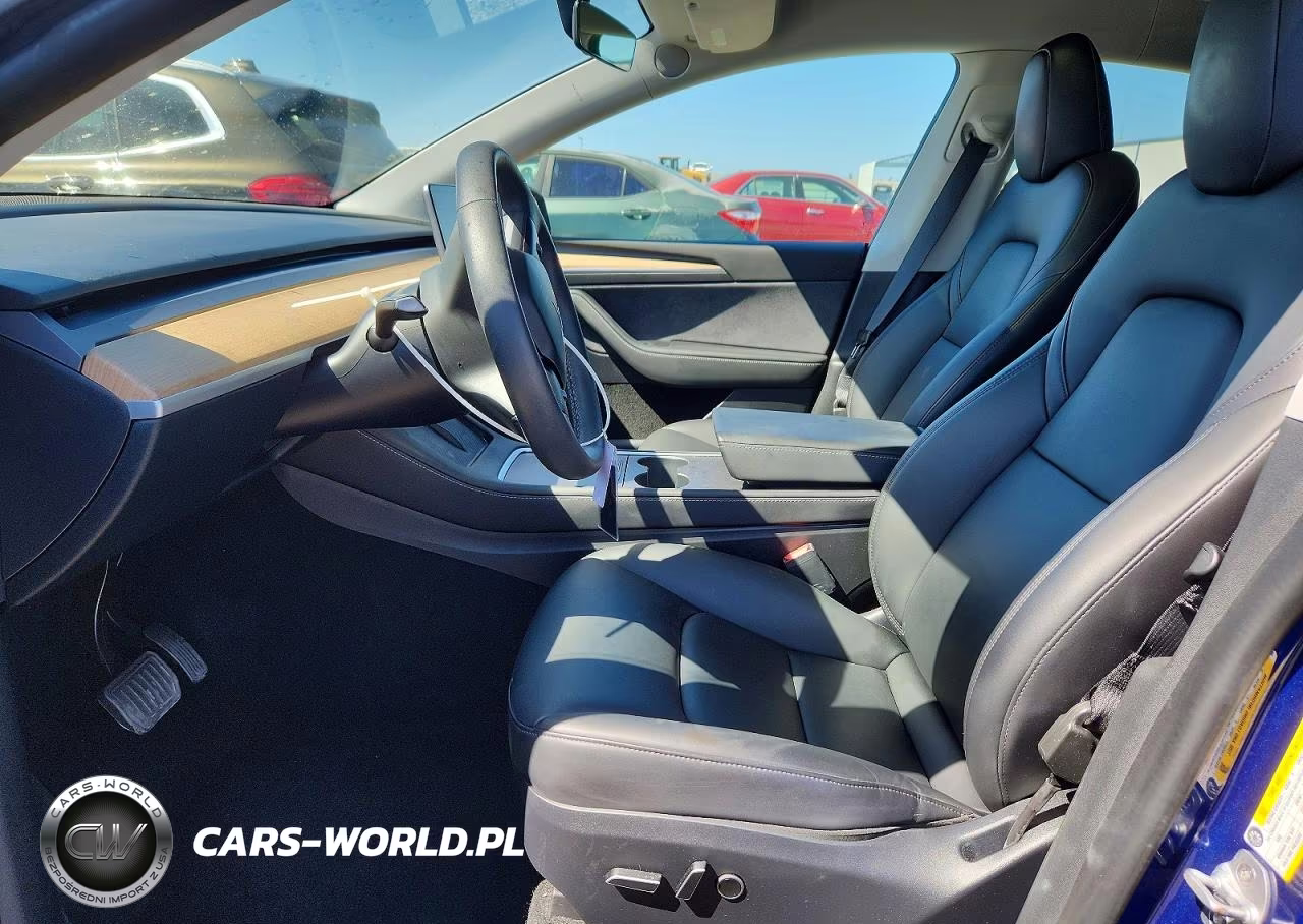 2023 Tesla Model Y VIN:7SAYGDEE2PA031322 - 7