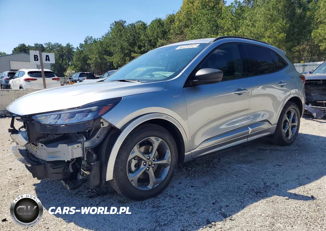 2023 Ford Escape St Line