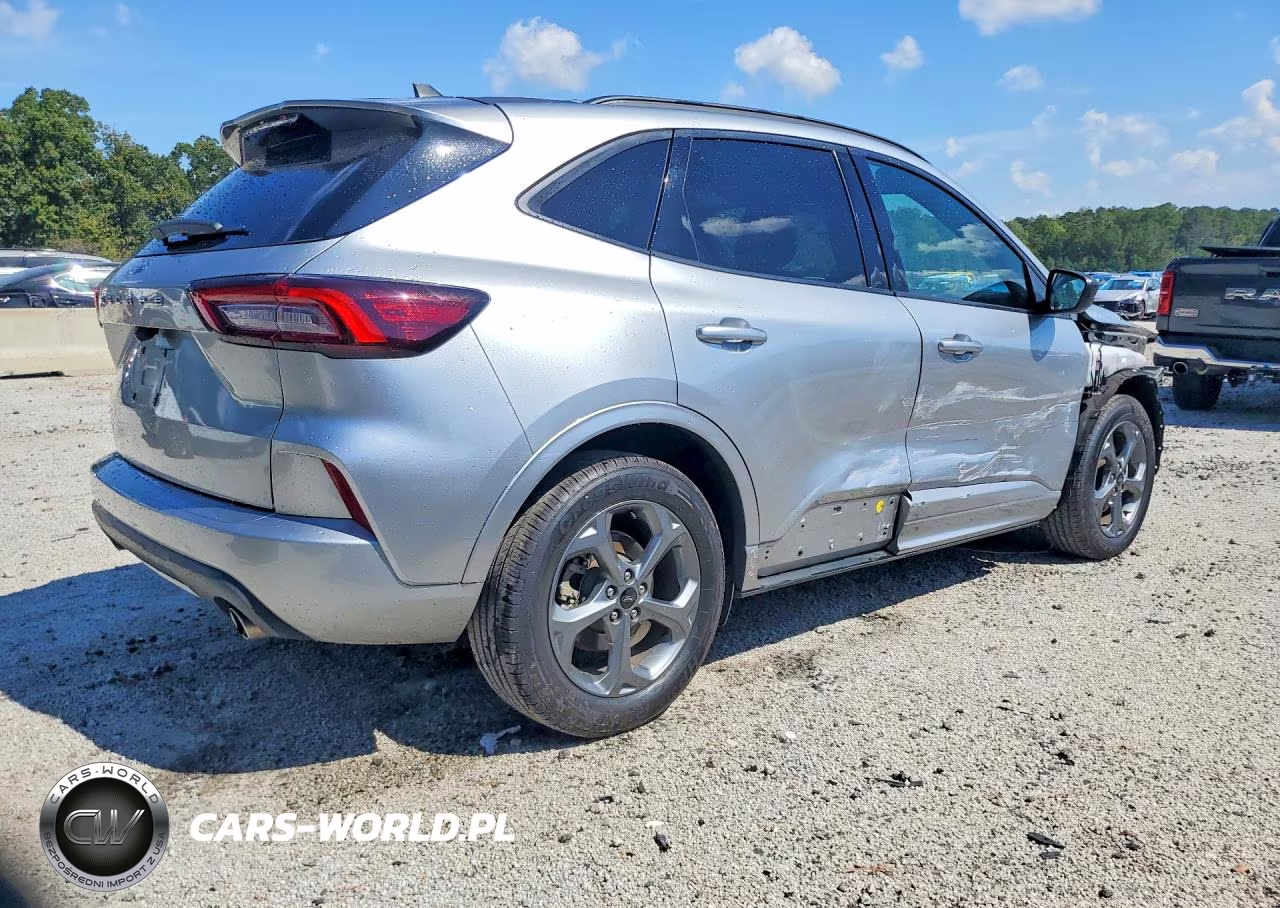 2023 Ford Escape St Line VIN:1FMCU0MNXPUA12582 - 3