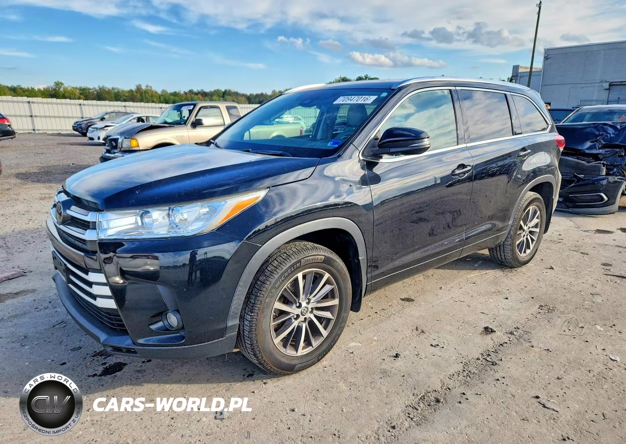 2017 Toyota Highlander Xle VIN:5TDJZRFH4HS392002 - 1