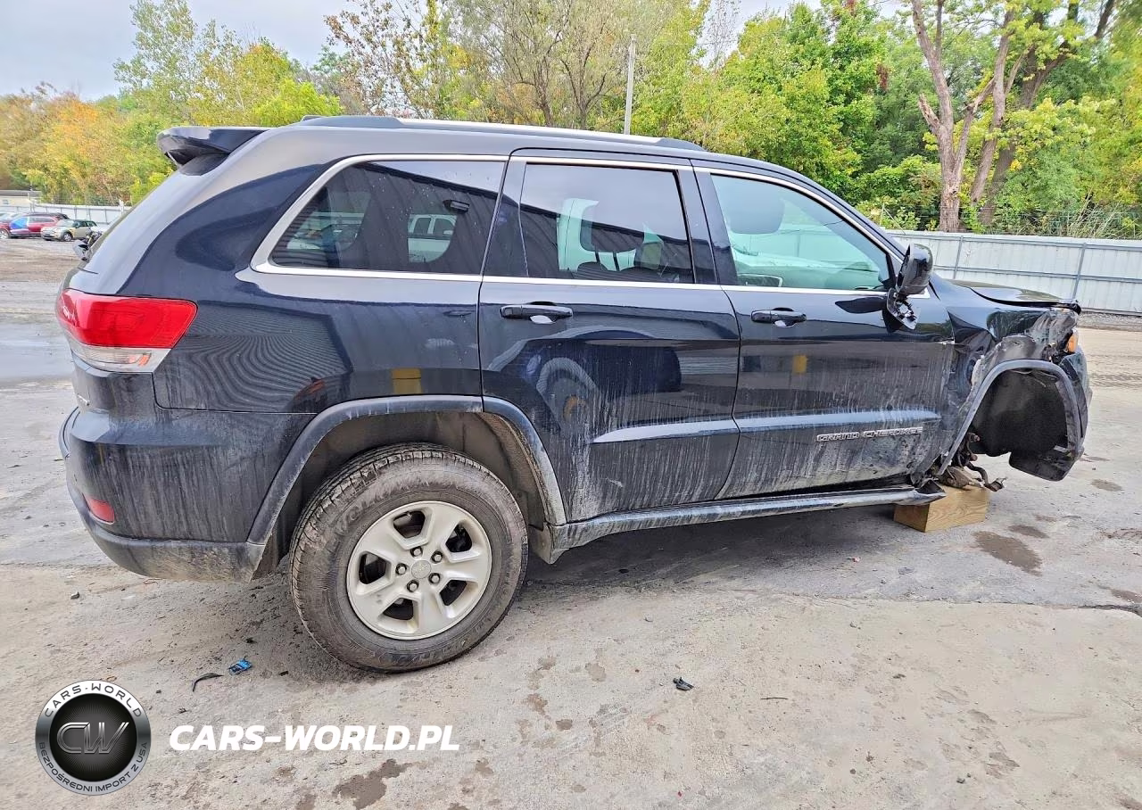2017 Jeep Grand Cherokee Laredo VIN:1C4RJFAG6HC912533 - 3