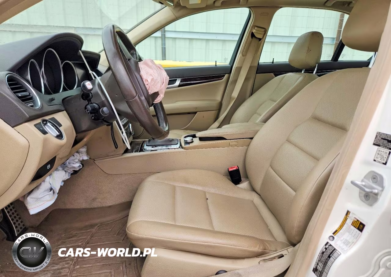 2014 Mercedes-Benz C 300 4Matic VIN:WDDGF8AB3EA957838 - 7