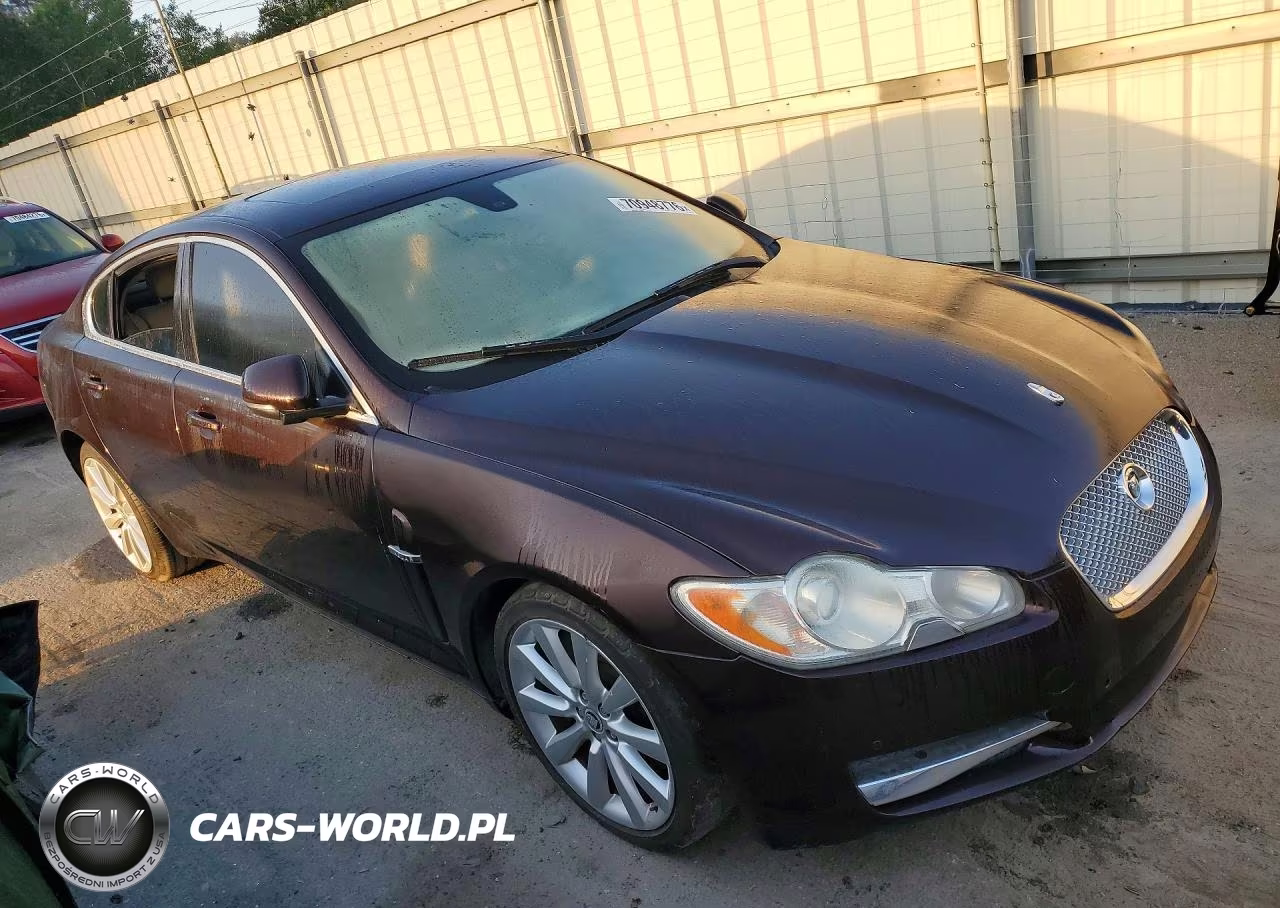 2011 Jaguar Xf Premium VIN:SAJWA0GB4BLS08044 - 4