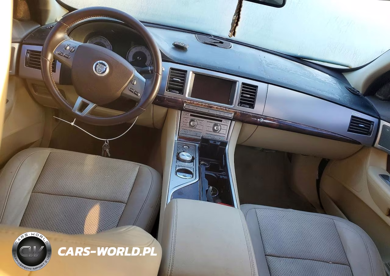 2011 Jaguar Xf Premium VIN:SAJWA0GB4BLS08044 - 8