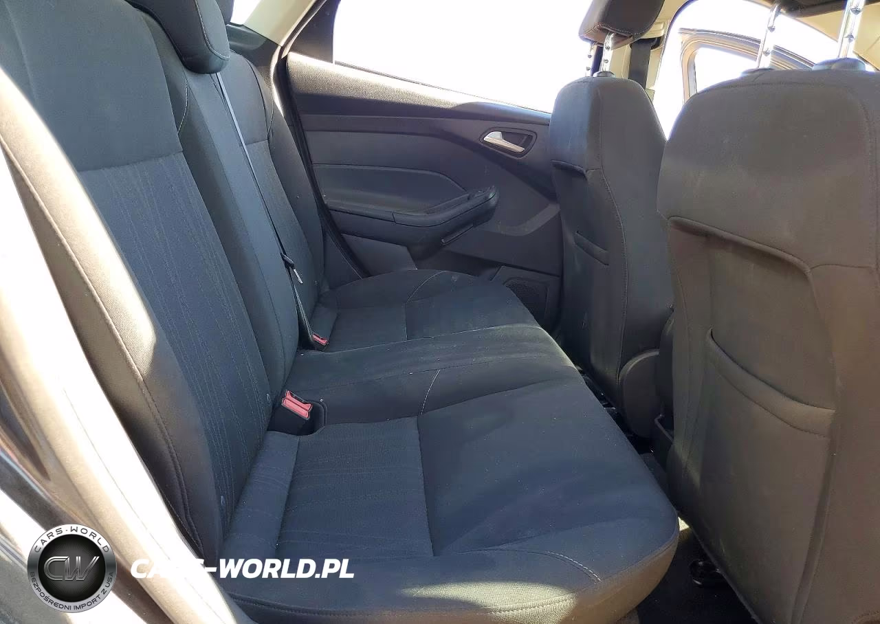 2015 Ford Focus Se VIN:1FADP3FEXFL227419 - 10