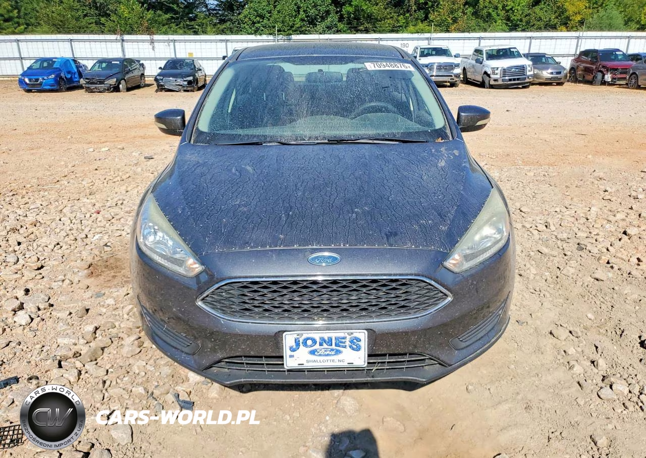 2015 Ford Focus Se VIN:1FADP3FEXFL227419 - 5