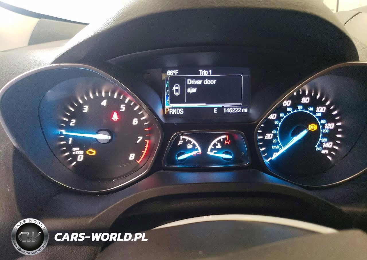 2014 Ford Escape Titanium VIN:1FMCU0J97EUA62697 - 9