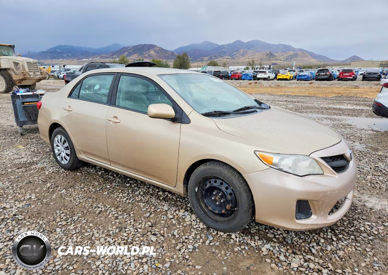 2012 Toyota Corolla Le VIN:2T1BU4EE0CC818105 - 4