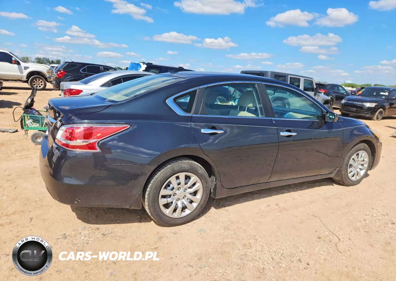 2015 Nissan Altima 2.5 S VIN:1N4AL3AP8FN392431 - 3