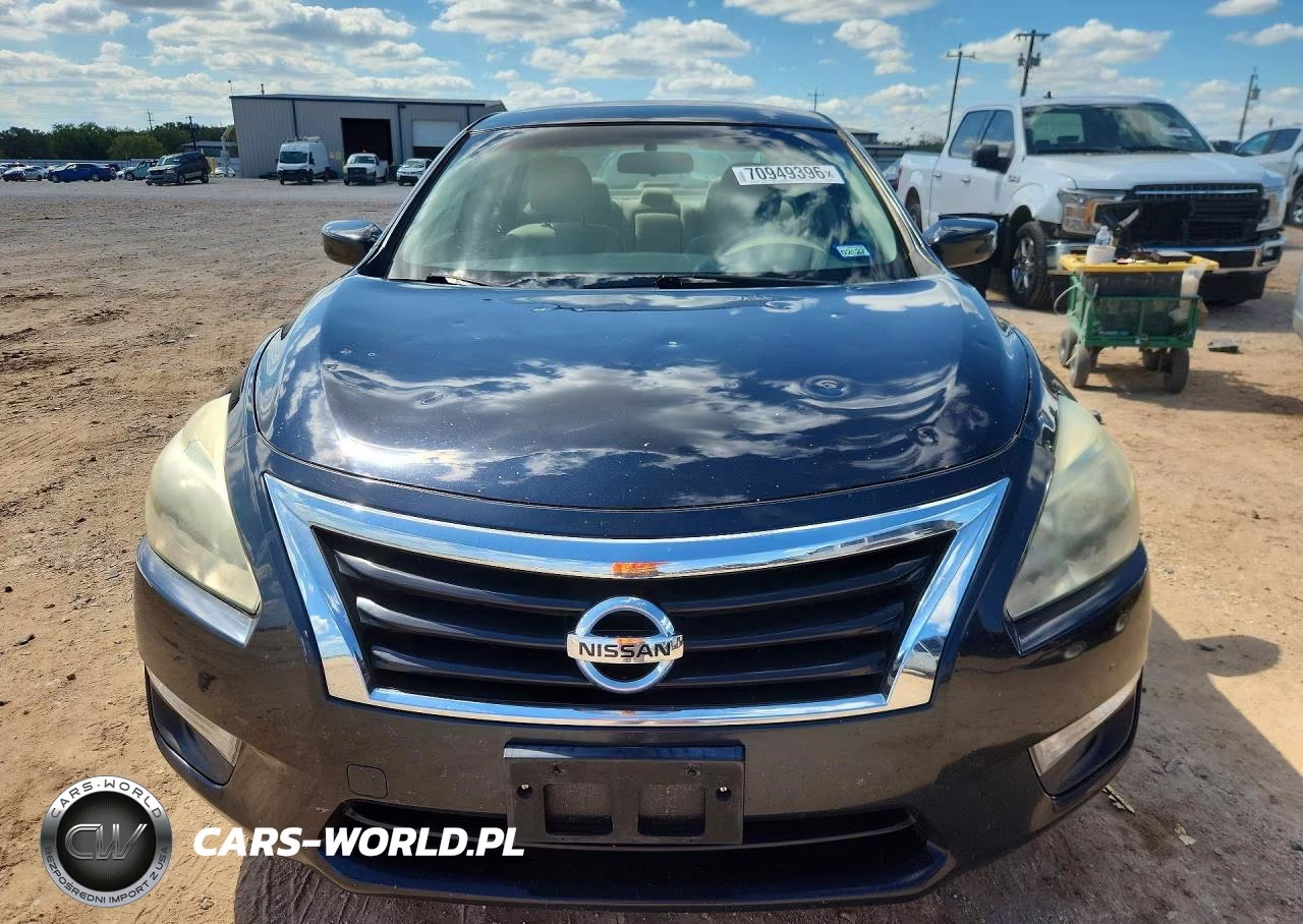 2015 Nissan Altima 2.5 S VIN:1N4AL3AP8FN392431 - 5
