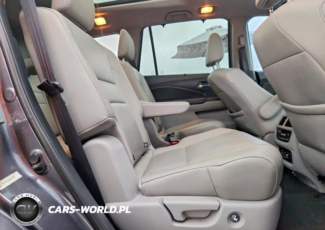 2016 Honda Pilot Elite VIN:5FNYF6H03GB125370 - 11