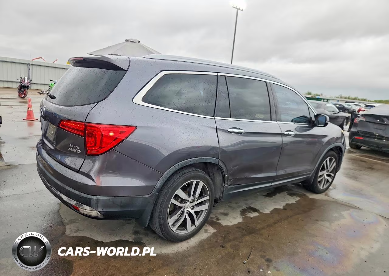 2016 Honda Pilot Elite VIN:5FNYF6H03GB125370 - 3