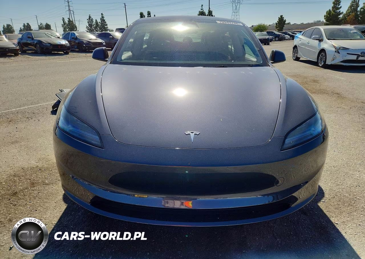 2025 Tesla Model 3 VIN:5YJ3E1EA2SF933487 - 5