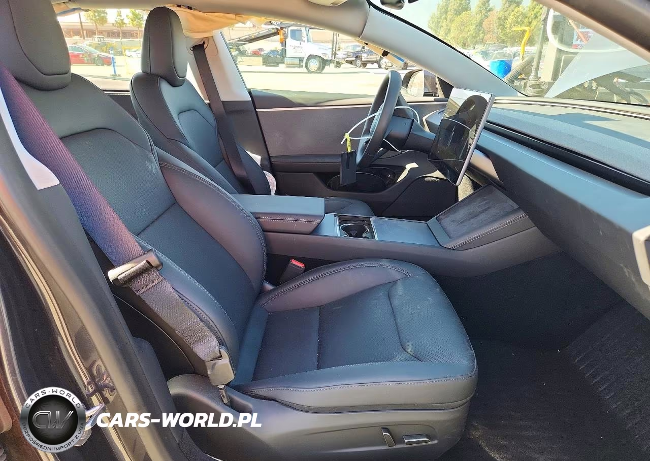 2025 Tesla Model 3 VIN:5YJ3E1EA2SF933487 - 7